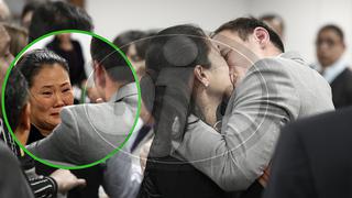 Keiko Fujimori y el apasionado beso a Mark Vito Villanela tras quedar en libertad (VIDEO Y FOTOS)