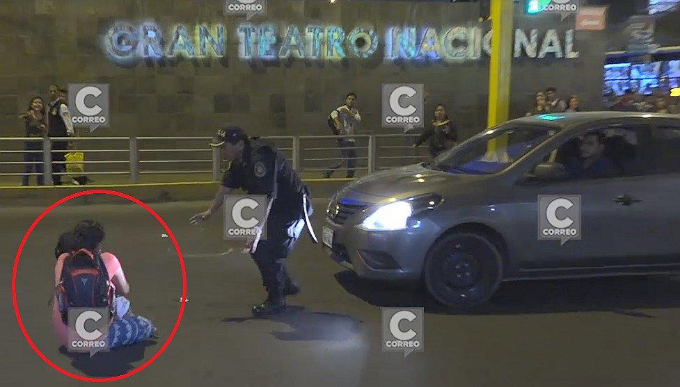 Mamá y su bebé son atropellados en San Borja (VIDEO)