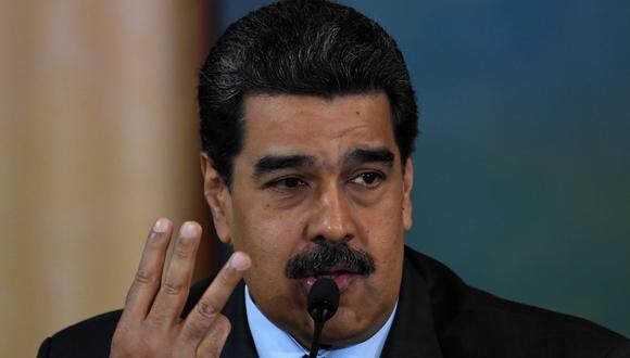 Venezuelan President Nicolas Maduro speaks during a press conference in Caracas on September 30, 2019. - Virtually all countries sent diplomats to the United Nations for the General Assembly last week, but Venezuela was a special case -- it had two delegations, each dueling for recognition. (Photo by YURI CORTEZ / AFP)