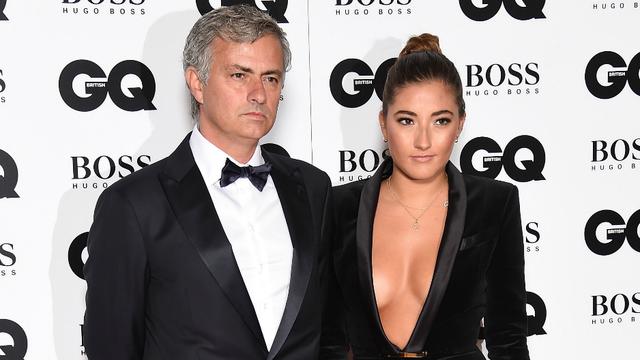 José Mourinho: Su hija se robó las miradas con tremendo escote [VIDEO]  