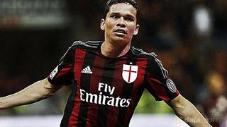 Milan la hace complicada para que Carlos Bacca vaya a la Premier League