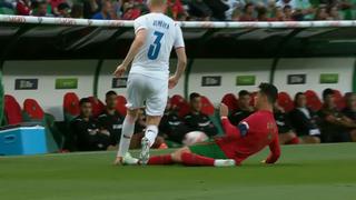 Cristiano Ronaldo: aficionados critican al árbitro por sacar tarjeta amarilla al delantero | VIDEO