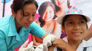 Minsa inicia vacunación a niñas contra el cáncer de cuello uterino