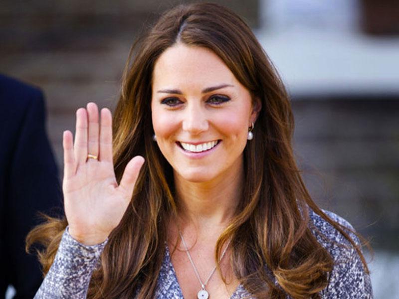 Publican foto del trasero de Kate Middleton