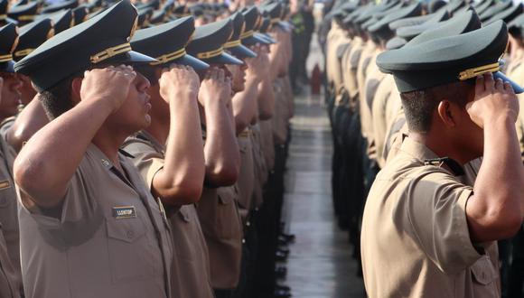 Ministros Carlos Morán anunció que se aprobó el Decreto de Urgencia para expulsar a los malos policías. (Foto: GEC)