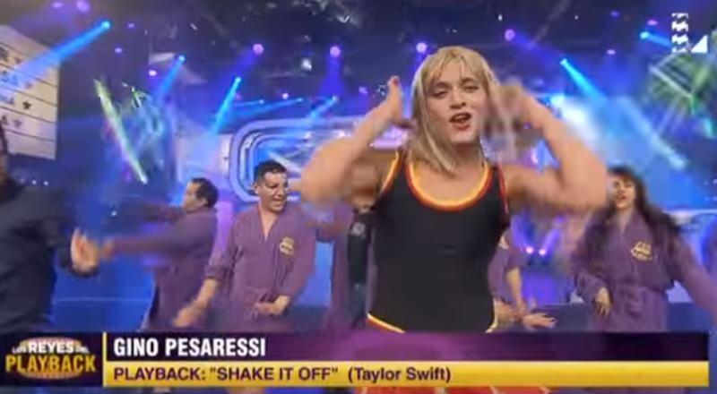 Los Reyes del Playback: Gino Pesaressi se convirtió en Taylor Swift  