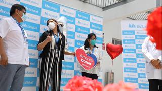 Mujeres que recibieron trasplante de corazón en Navidad y Bajada de Reyes se reencontraron después de un año