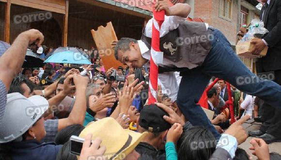 ​Ollanta Humala: pobladores le arrojan piedra y arena en Nuevo Chimbote 