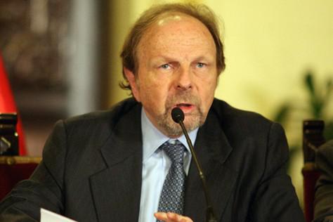 Lerner prefiere contar con una prensa a veces excesivamente crítica