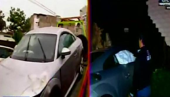 Surco: auto de lujo se estrella contra muro y ocupantes huyen (VIDEO)