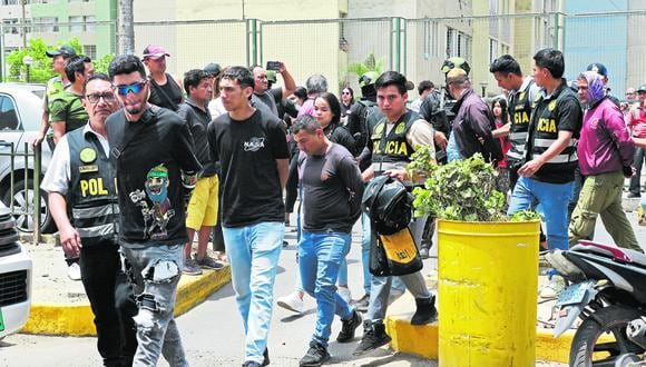 Banda de venezolanos, colombianos y una peruana tenía explosivos y armas de fuego.