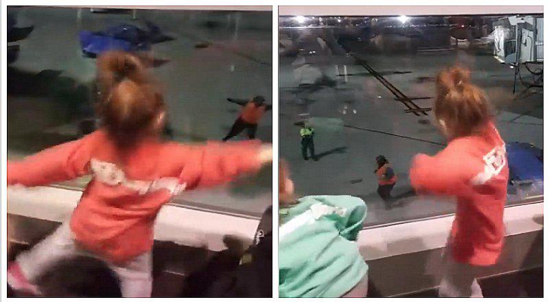 Facebook: dos niñas bailan al ritmo de empleado de aeropuerto (VIDEO)