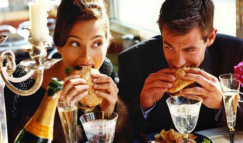 WAO! ¡Cuando te enamoras, definitivamente engordas!