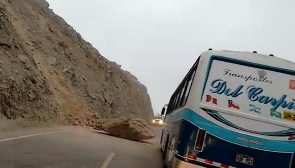 Arequipa: Rocón cae en carretera 