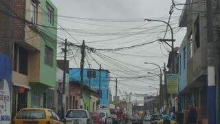 Cables de teléfono son un peligro en el Rímac [FOTOS]