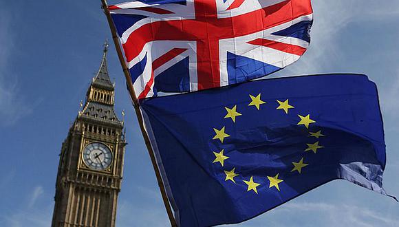 Parlamento británico vota en contra del Brexit