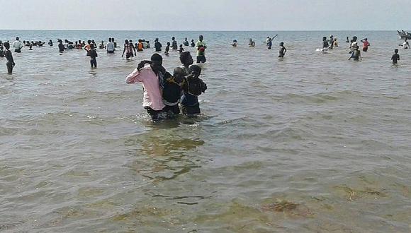 ¡Tragedia en Uganda! 30 muertos en naufragio de barco que llevaba equipo de fútbol