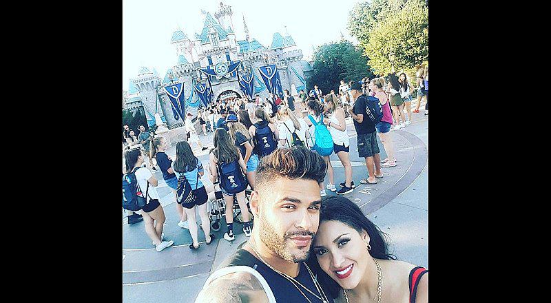 Michelle Soifer y Erick Sabater celebran las Fiestas Patrias en Disney [FOTOS]