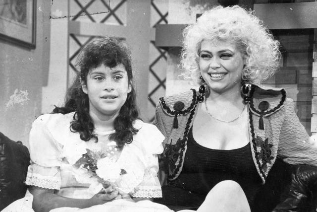 Para el primer programa, que se emite el 28 de octubre de 1987, la producción le dio una sorpresa a Gisela llevando al set a su hija Ethel Pozo. (Foto: GEC Archivo Histórico)