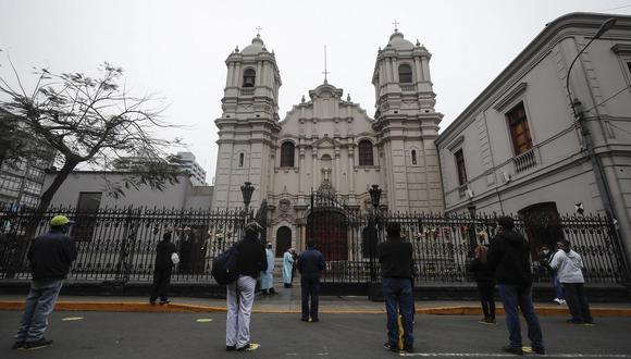 Presidente Martín Vizcarra anunció que parroquias volverán a operar a partir de noviembre en forma gradual. (Foto: GEC)