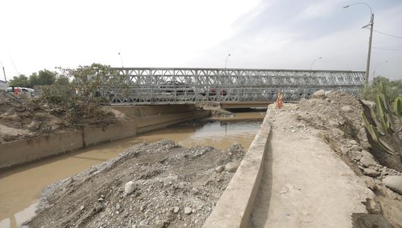 El puente bailey sobre el río Huaycoloro fue clausurado y está bajo evaluación de Emape, informó la Municipalidad de Lima. (Foto: GEC)