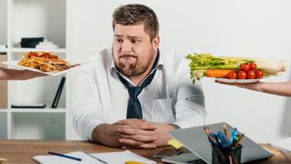 Comer para vivir: Tips a considerar si comes en el trabajo