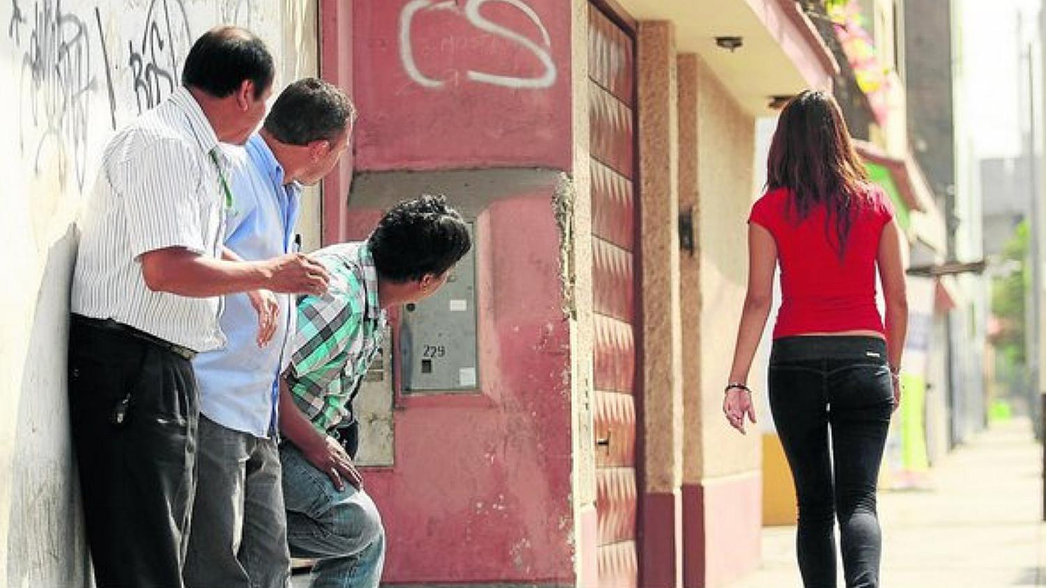 Con OJO crítico: Ola de acosadores