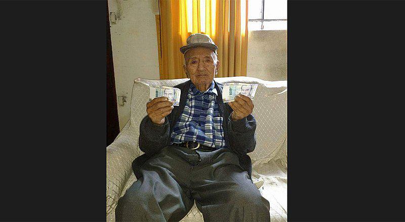 SMP: Jubilado triste tras recibir billetes falsos en su pensión 