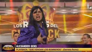 Los Reyes del Playback: Alexander Geks fue Daniela Romo y se cayó al agua    