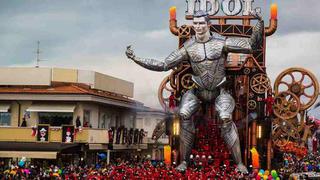 Cristiano Ronaldo fue convertido en un robot gigante durante carnaval italiano | VIDEO