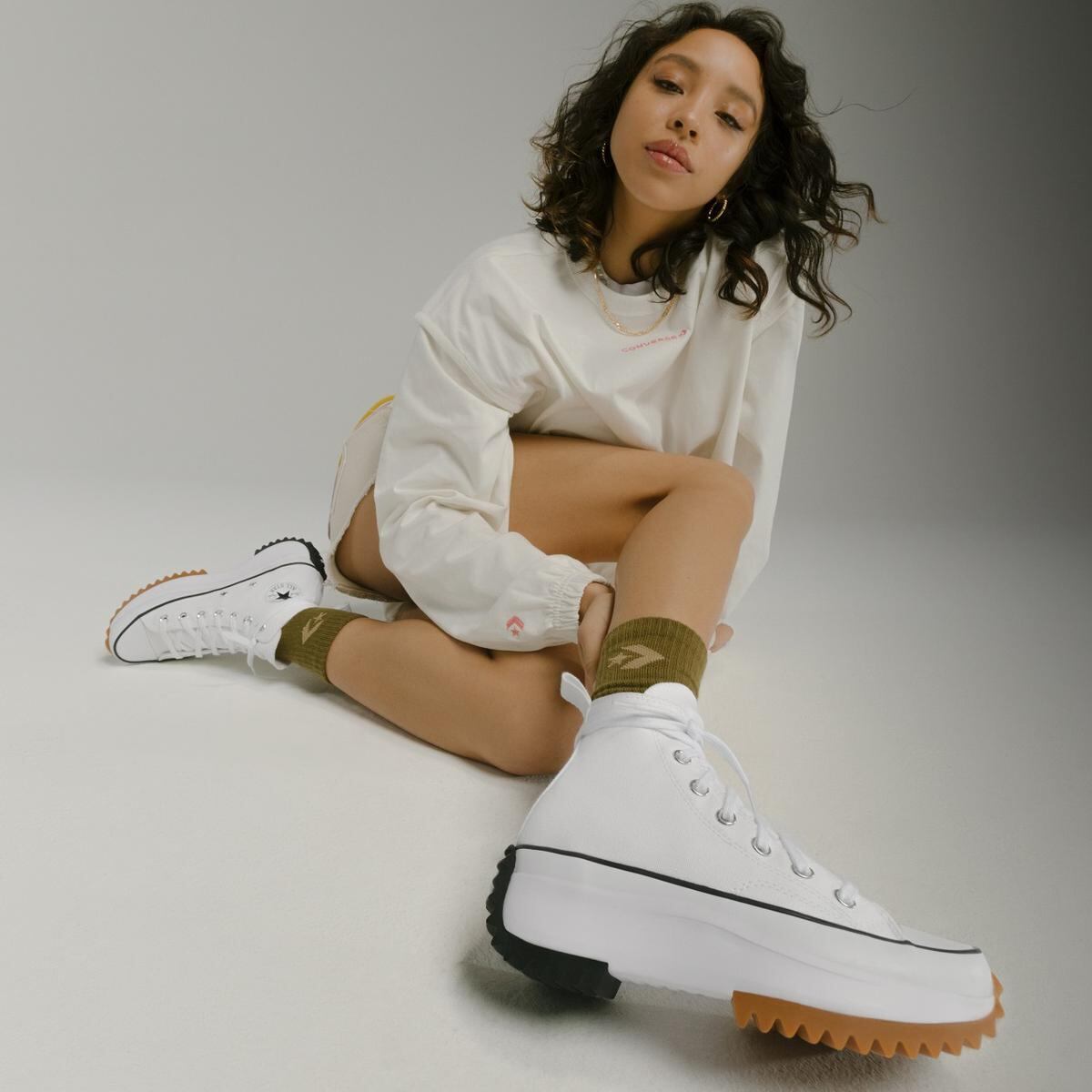 Moda: Cuatro looks con zapatillas con plataforma que serán tendencia del  verano nndc | MUJER | OJO