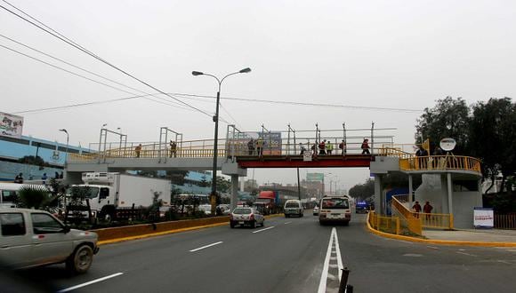 Municipalidad de Lima reabrió puente peatonal en la Carretera Central 