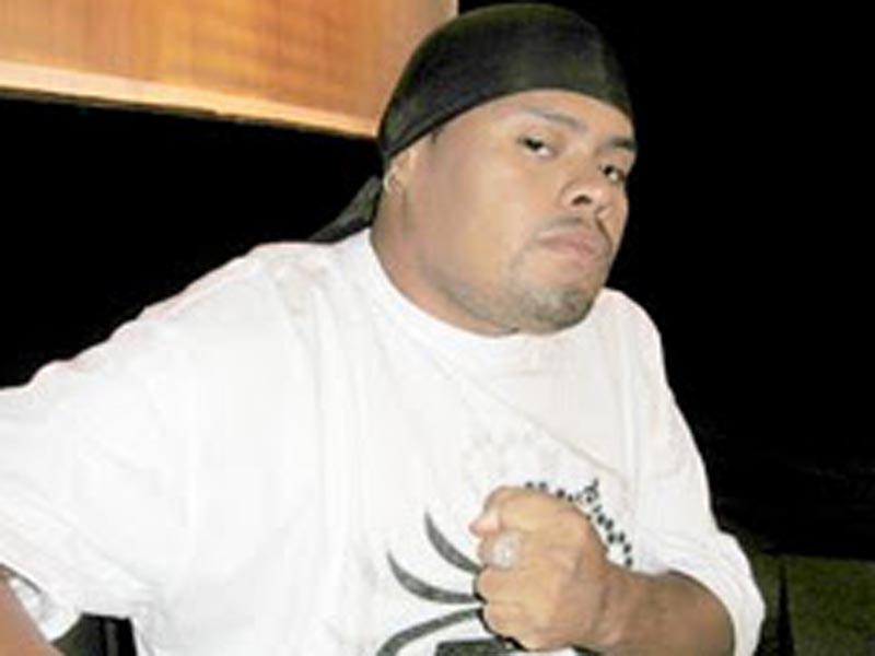 Cantante Mc Francia fue internado de emergencia 