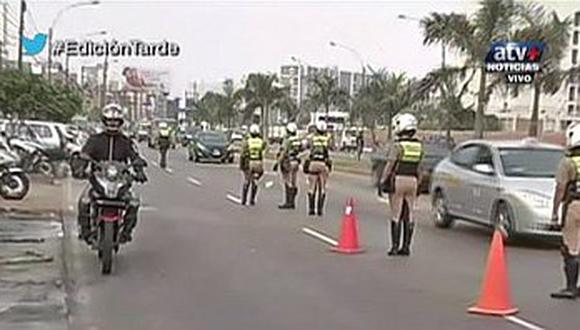 Lima: Intervienen a 80 motociclistas en busca de delincuentes