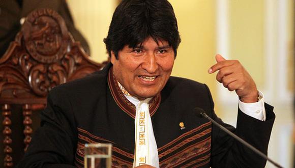 Evo Morales pidió disculpas por rodillazo en partido de fútbol