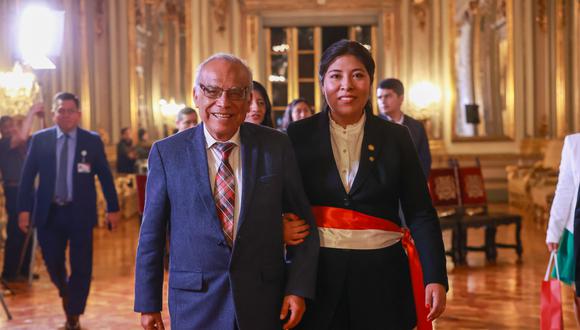 El expremier Aníbal Torres declaró antes de su ingreso a al Presidencia del Consejo de Ministros este martes, Betssy Chávez.