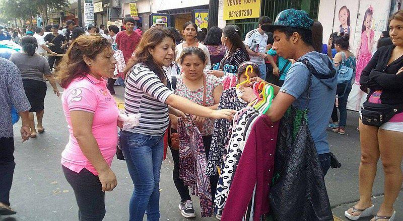 Gamarra: Intenso sol retrasa venta de prendas de invierno