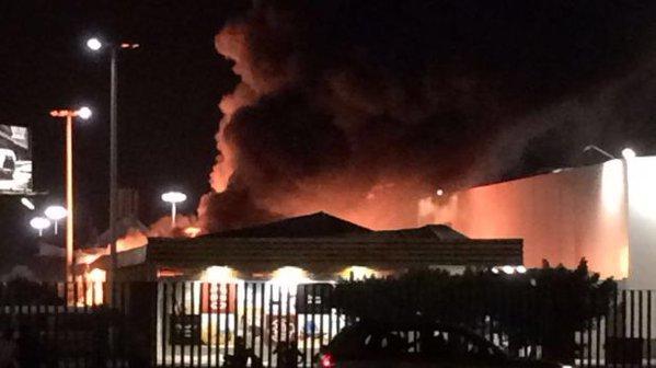 Boulevard de Asia: Heridos con quemaduras y personas con asfixia