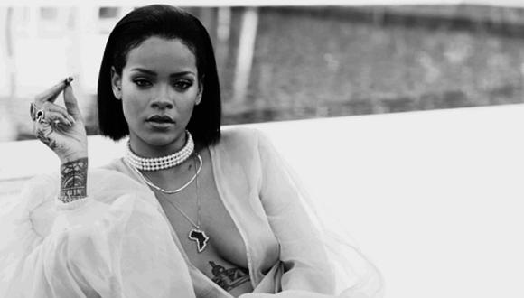 ¿Rihanna tiene una gran afición con su cuerpo!