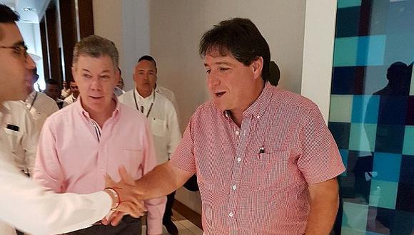 ​Alcaldes peruanos llegan a Colombia y se reúnen con presidente Juan Manuel Santos