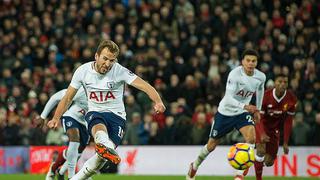 ​Kane anota penal regalado en 2-2 de Tottenham contra Liverpool (VIDEO)