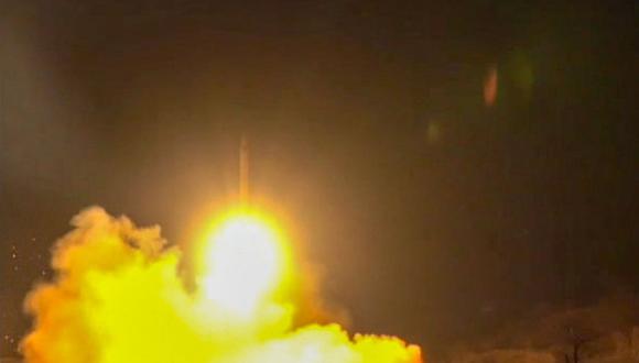 Cuatro cohetes chocaron contra la base aérea de Irak albergando tropas estadounidenses: fuentes militares. (Foto referencial: AFP)