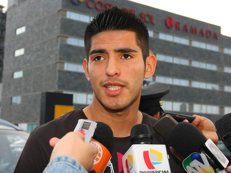 Carlos Zambrano regresaría al Schalke 04