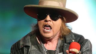 ¿Axl Rose reemplazaría a Brian Johnson en AC/DC? 