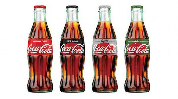 Coca-Cola presentó los nuevos diseños globales para sus botellas