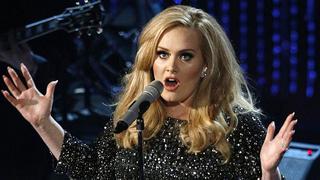 ¿Adele olvidó la letra de su canción en pleno concierto? [VIDEO]