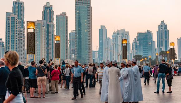 Emiratos Árabes Unidos, socio musulmán de Estados Unidos, se viene “abriendo” a Occidente.