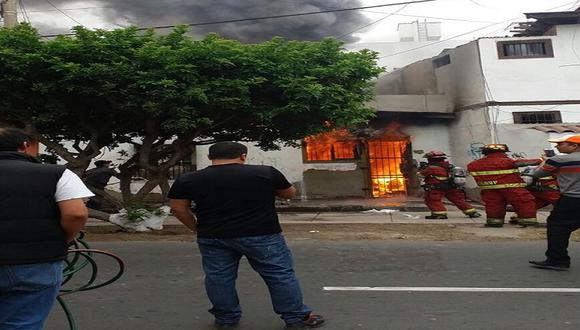 San Miguel: Incendio consume una vivienda 