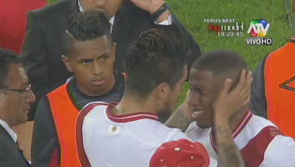 Jefferson Farfán lloró tras derrota de Perú ante Uruguay [VIDEO] 