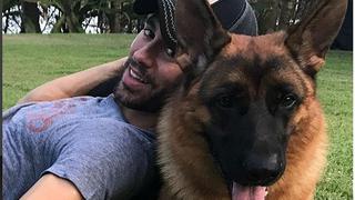 ¡Dog lover! Enrique Iglesias y las fotos con sus mascotas que te harán suspirar 